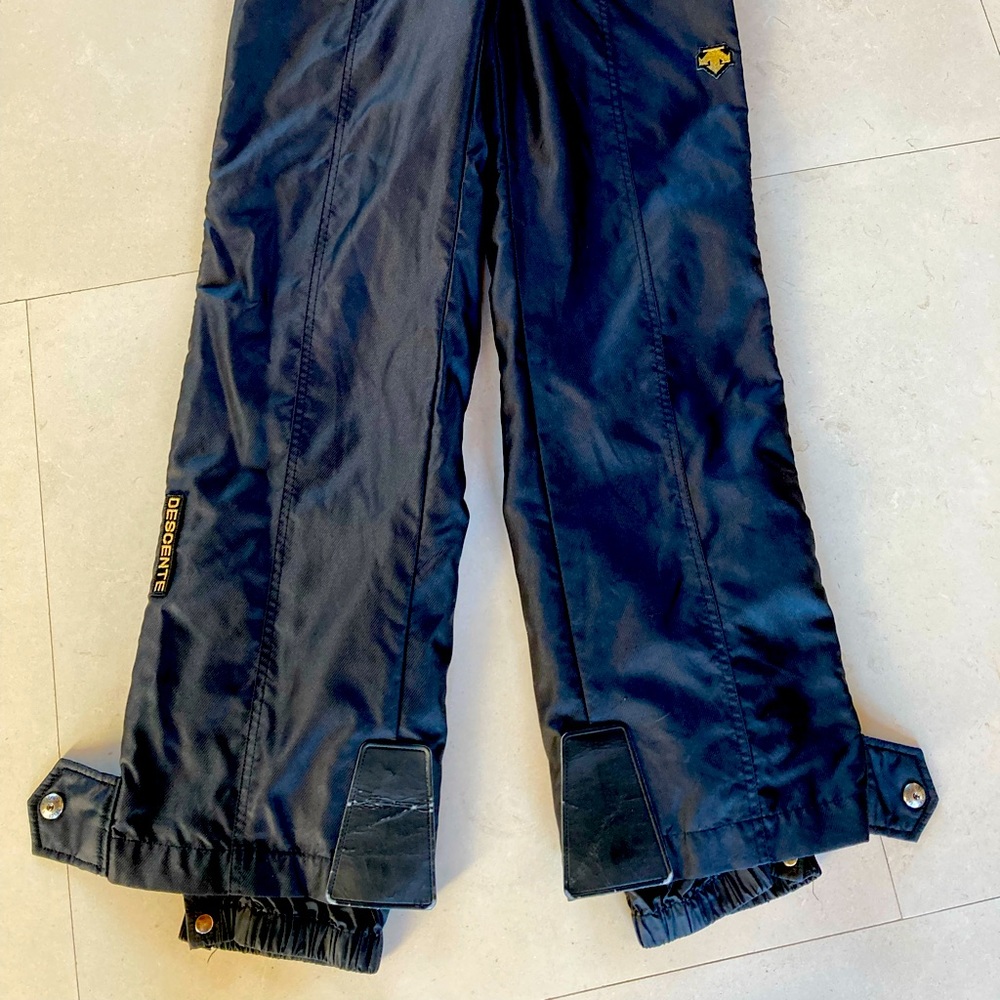 Men’s Descente ski pant shell, black, waist size 34.  Vintage.